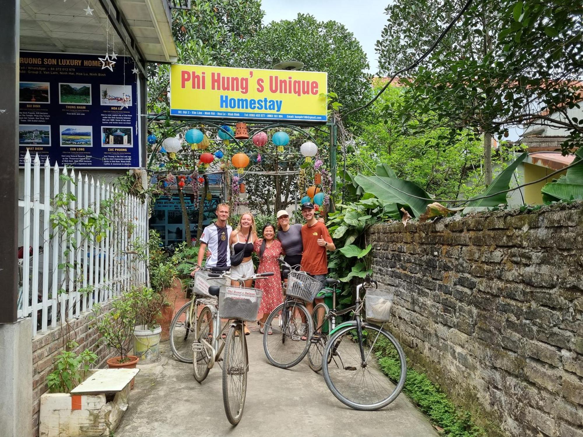 Phi Hung's Unique *